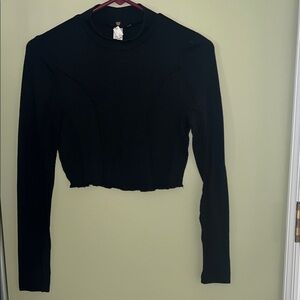 La Hearts Black Long Sleeve Crop Top